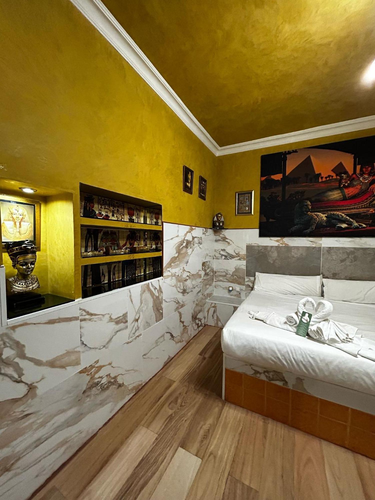 Hostal Avenida Andalucia - Solo Adultos Sevilha Exterior foto